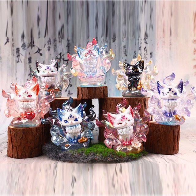 52TOYS Neun-Schwänziger Fuchs Blind Box Figuren, Kawaii Desktop-Ornamente in Multicolor - Bild 1