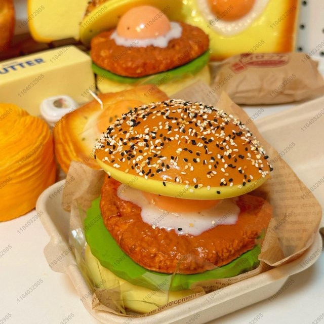 Großer Burger Squishy, Rindfleisch Hamburger Brötchen, Quetschspielzeug - Bild 1