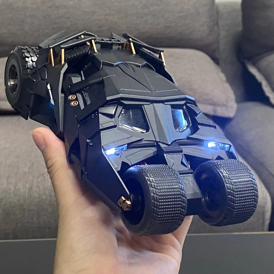 XMD Batmobil Tumbler Batman, Modell Auto, 1:24, Metall, mit Licht und Sound - Bild 2