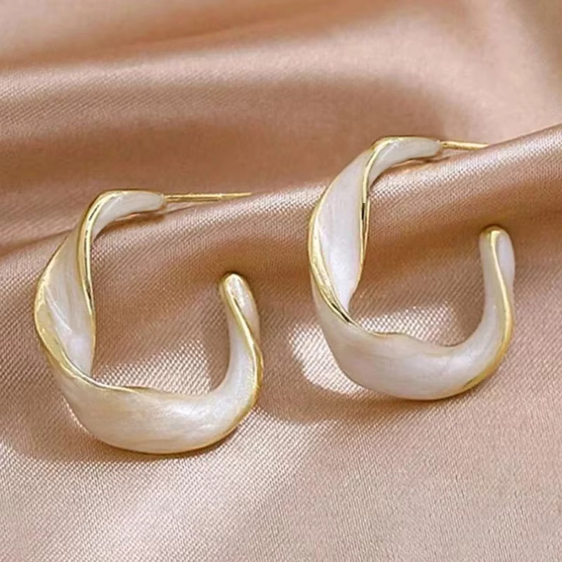 Huitan Creolen, Goldfarbe, Damen - Bild 2