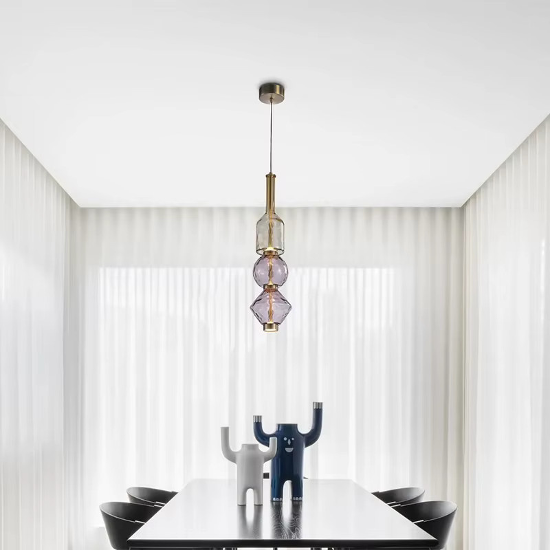 HomeLover Pendelleuchte aus Glas in Rosa mit Wellen-Design und Gold/Messing-Akzenten für Esszimmer und Küche - Bild 2