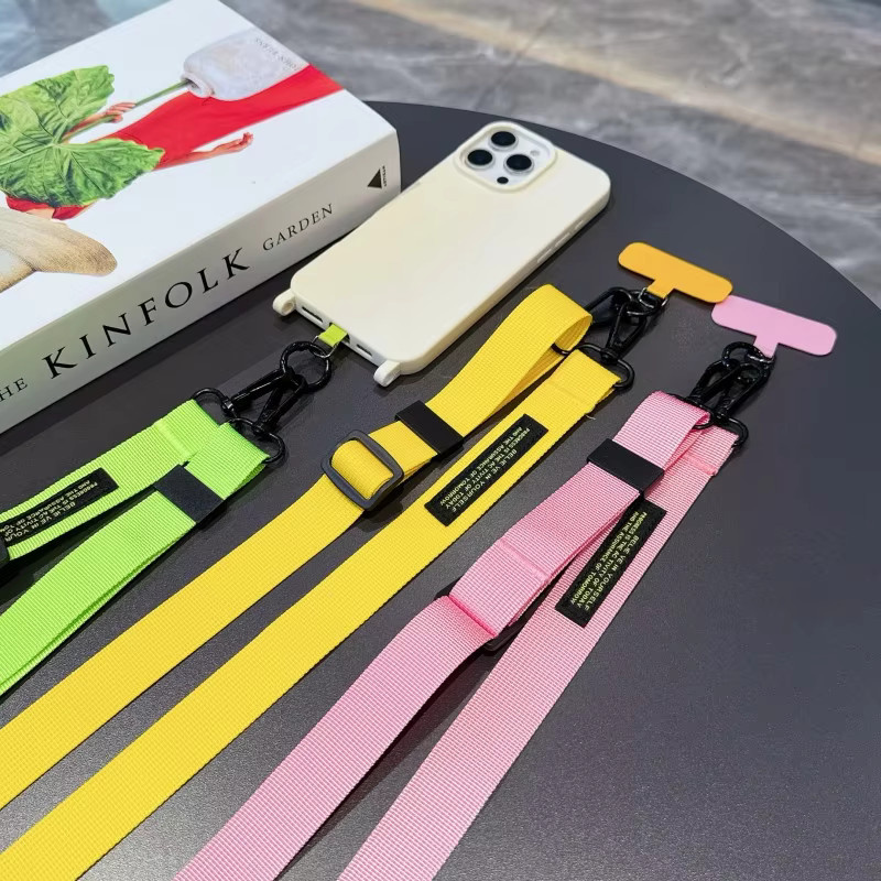 EHUIDE Verstellbares Lanyard in Beige mit Handschlaufe und zwei Haken als Anti-Verlust Umhängeband für alle Handyhüllen, Länge: 140 cm - Bild 2