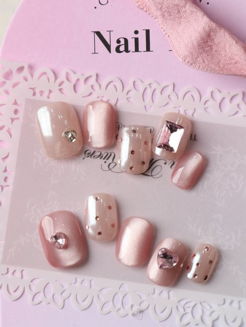 XEERCOOU Aufklebenägel, Rosa Katzenaugen-Optik mit Glitzersteinen, Glänzend - Bild 1