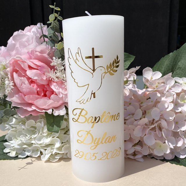 Personalisierte Vinyl Aufkleber mit Gold Kreuz und Taube für Taufe, Hochzeit oder Namensgebung - Bild 1
