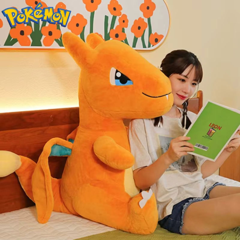 Pokémon Charizard Plüschtier in Orange als weiches Kuscheltier für Kinder - Bild 6