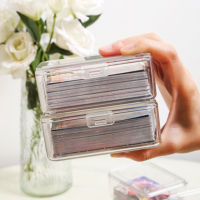 Transparente Kpop Star Fotokarten Aufbewahrungsbox aus Kunststoff mit Flip-Deckel zum staubdichten Sammeln von Sammelkarten - Bild 1
