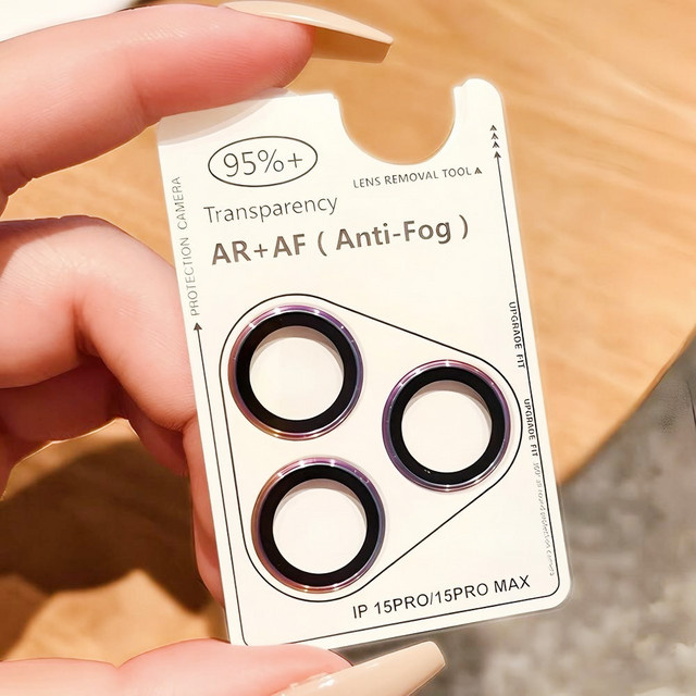Xyun 3D Kameralinsen-Schutz aus gehärtetem Glas und Metall für iPhone 12 bis iPhone 17 Pro Max in Schwarz und Transparent - Bild 1
