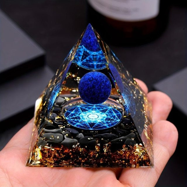 Natursteinpyramide mit Lapislazuli-Kugel von SZwatch in Blau zur Dekoration für Meditation und Stressabbau - Bild 1