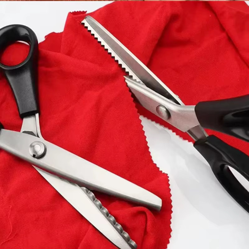 Schneider Zackenschere Pinking Schere aus Metall für Stoffe und DIY Nähen - Bild 3