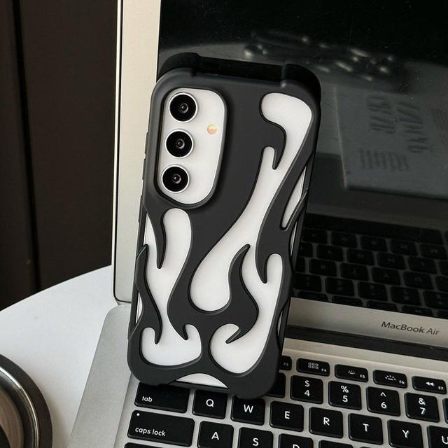 Matte Flamme Stoßfeste Silikonhülle für Samsung Galaxy S25 S24 S23 S22 Ultra A14 A15 A16 A54 A55 A06 in Schwarz - Bild 1