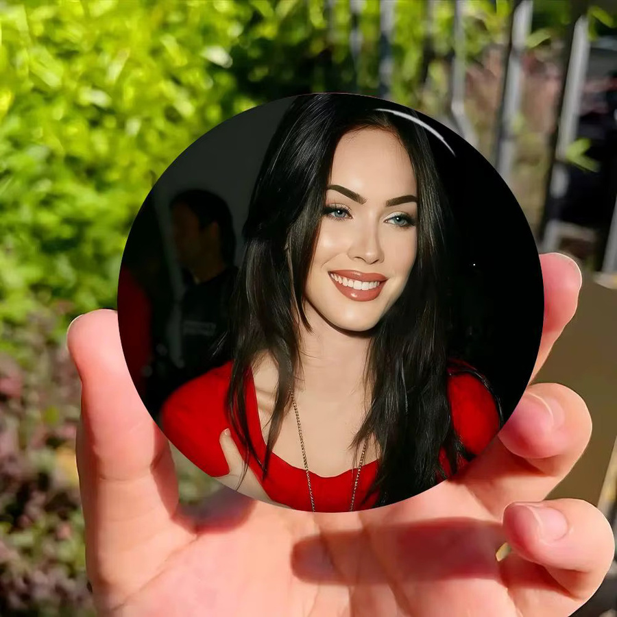 Brosche Jennifers Body Megan Fox, Anime Button Pin - Bild 4