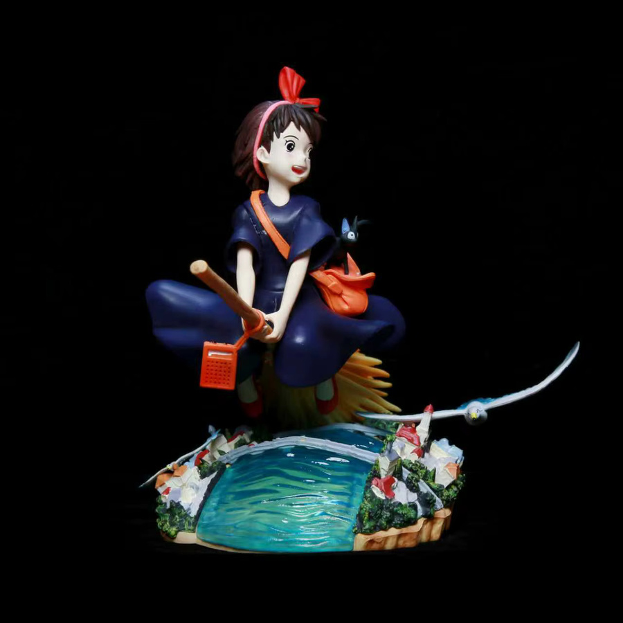 Bandai Anime Girl Qiqi Actionfigur als handgefertigtes Ornament für deine Tischdekoration, Höhe: 15,0 cm, Breite: 15,0 cm, Tiefe: 15,0 cm - Bild 2