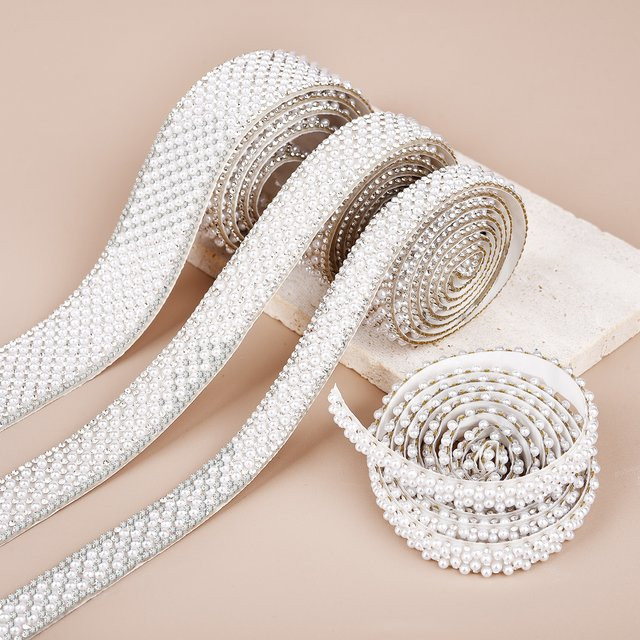 Selbstklebendes Perlenkristall-Strassband als Kettenband für DIY-Kleidung, Schuhe, Taschen und Basteldekoration, Breite: 10–30 mm - Bild 1