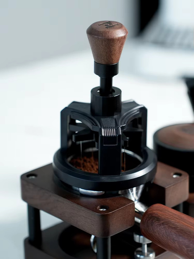 HiBREW Rotary Espressorrührer 58 mm Magnetischer Nadelverteiler in Schwarz für Kaffeemaschinen H10A und H13 G5 - Bild 2