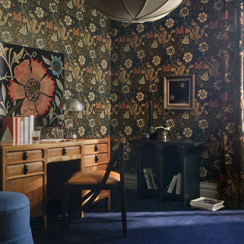 House of Hackney Tapete Compton Midnight in Floral Art Nouveau Design - Bild 3