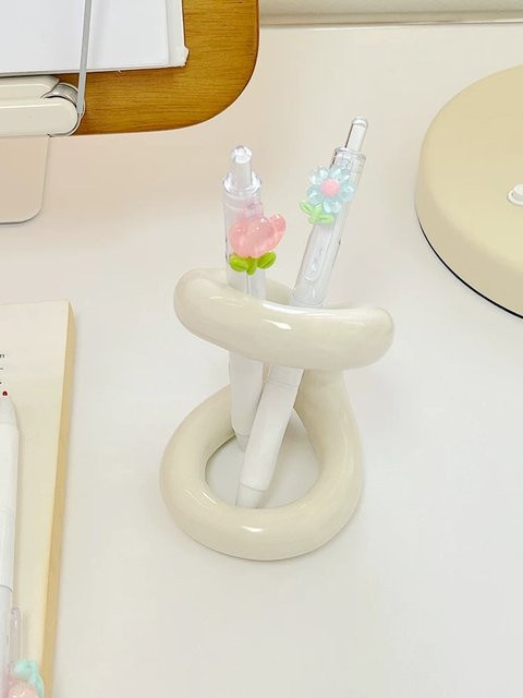 Keramischer Stifthalter aus der Knoten Serie für deinen Schreibtisch als Desktop Dekoration - Bild 1