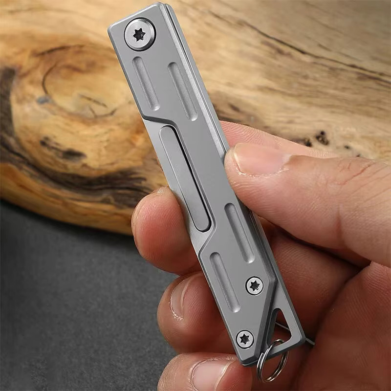Edelstahl Klappmesser Set in Silber mit 9 austauschbaren Klingen als scharfes Hobbymesser und Bastelmesser - Bild 2