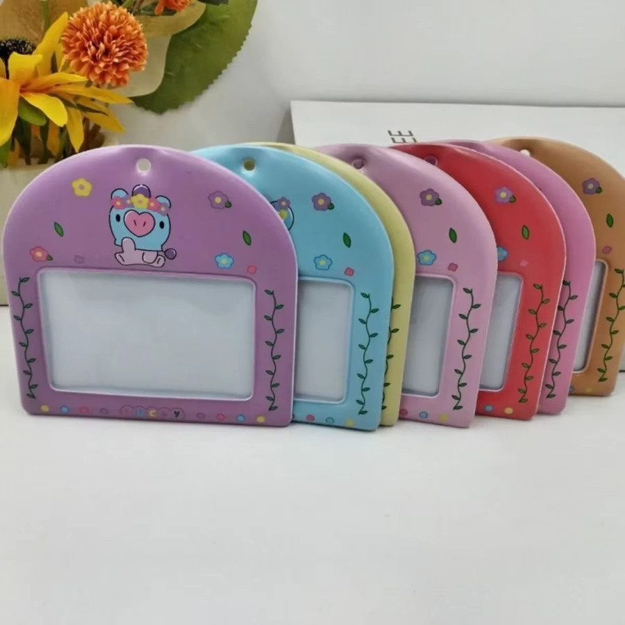 BT21 PVC-Kartenhüllen aus Kunststoff für Fotos, Star-Karten und Ausweise - Bild 2