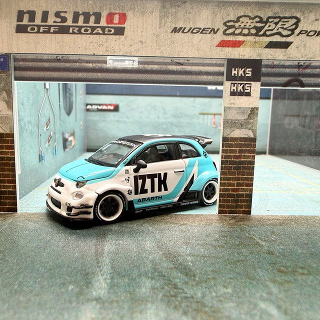 MGT LB-WORKS x Abas Works ABARTH 595, Legierungs-Druckguss-Modellauto, 1:64 - Bild 1