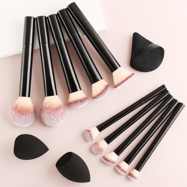 Ronshadow Make-up-Pinsel-Set, 10-teilig, Schwarz, mit Beauty-Schwämmchen und Puderquaste - Bild 1