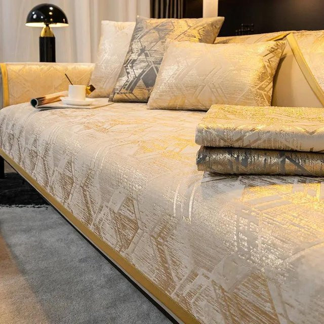 Rutschfester Sofabezug von Your Warm Home in Gold, Jacquard-Polyester, Breite: 120 cm, Tiefe: 90 cm - Bild 1