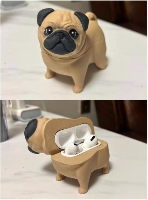 Süße Mops-Welpen Kopfhörerhülle für Apple AirPods Pro 1 und 2 in Braun mit individuellem 3D-Druck - Bild 1