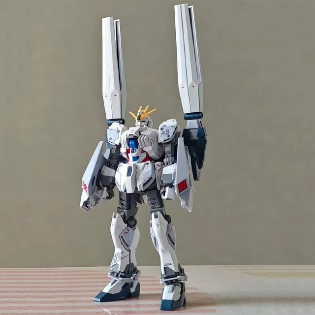 TAKARA TOMY HG 1/144 NT Narrative B Ausrüstung Modellbausatz in Weiß - Bild 1