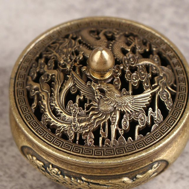 Mini-Räucherstäbchenhalter Longfeng Fingertip Stove Dreibeiniger aus Metall in Gold - Bild 1