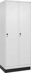C+P Wäsche-Spind Classic PLUS mit Sockel, 2 Abteile, Stahl, weiß/grau, H x B x T: 195 x 80 x 50 cm - Bild 1