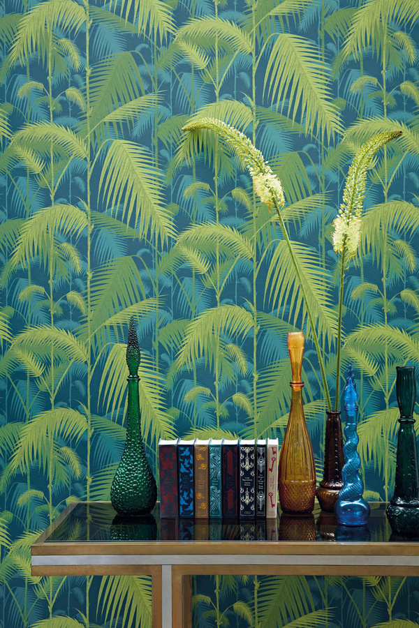 Cole & Son Tapete Palm Jungle Icons in Petrol und Lime Green - Bild 1