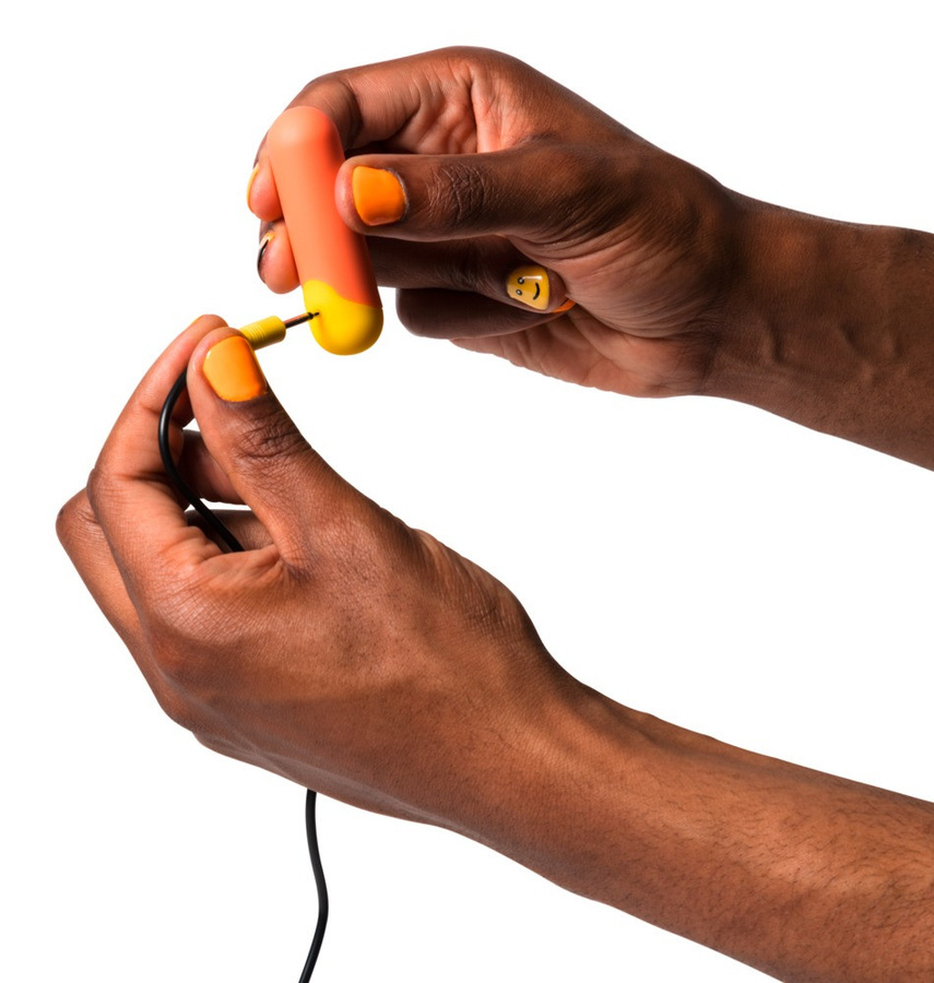 Vibrator ROMP Riot von Womanzier in Orange - Bild 3