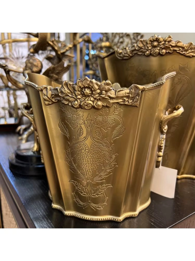 Luxuriöser Champagner-Eiskübel aus Messing in Rot und Gold für den Tisch - Bild 5