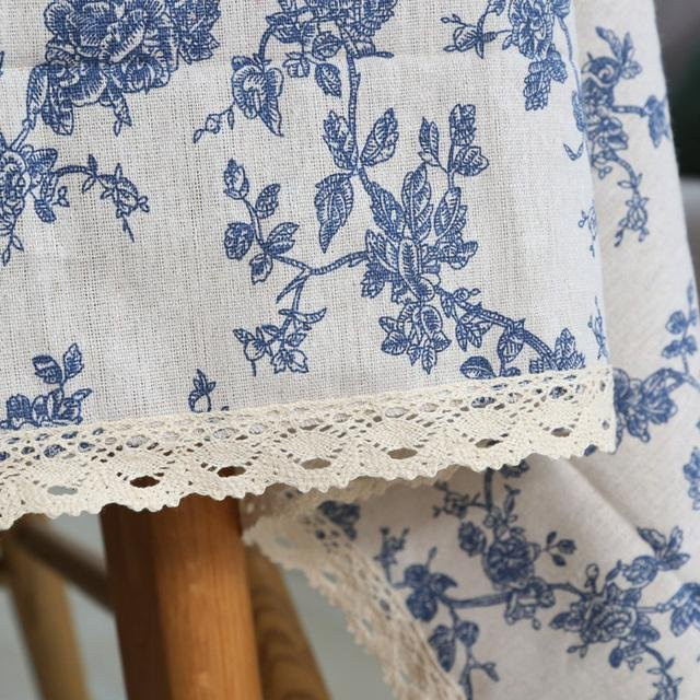 Vintage Tibetisch Tischdecke aus Baumwolle und Leinen in Blau und Weiß mit floralem Muster und Spitzenrand, B/T/H: 145 x 250 cm - Bild 1