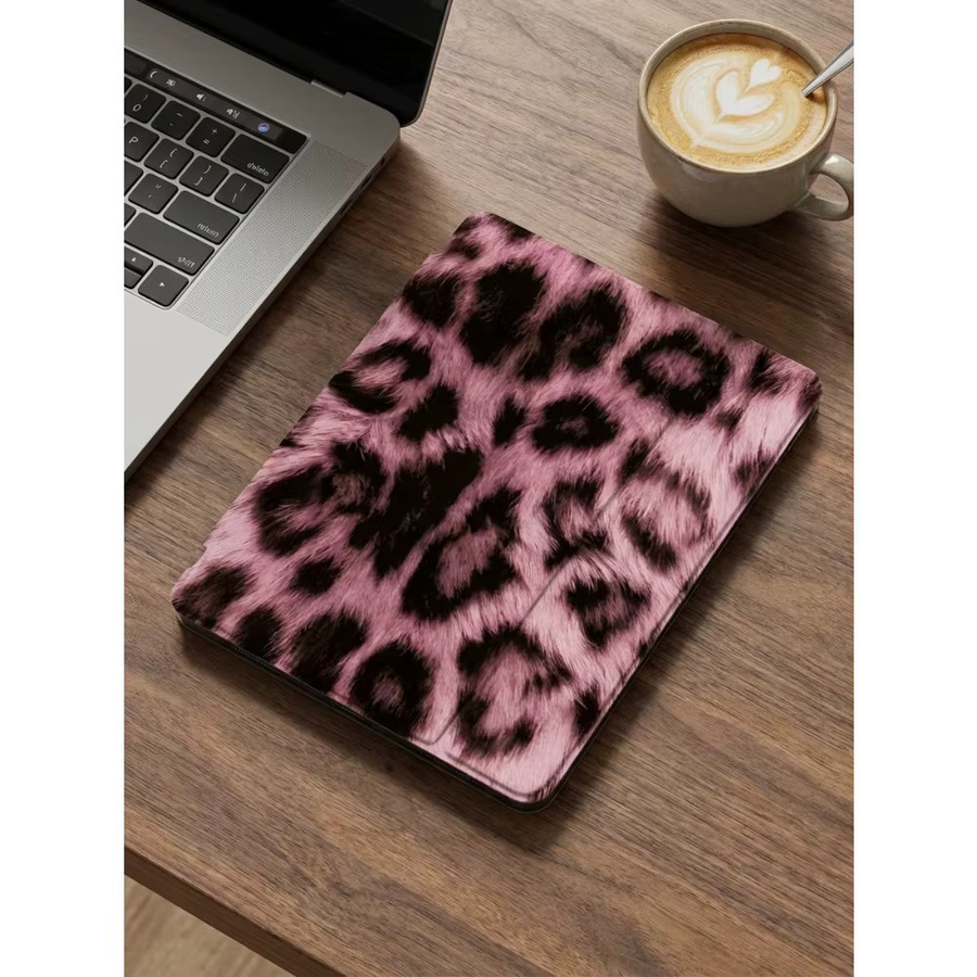 DecoPhone Tablet-Hülle mit rosa Leopardenmuster für iPad Pro 10/11 Zoll, iPad Air 3/4/5 und iPad 6./7./8./9. Generation, dreifach gefaltetes Design in Pink - Bild 3