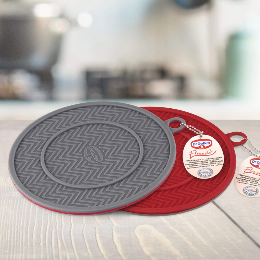 Dr. Oetker Untersetzer Flexxibel Love aus Silikon, rund, rot/grau, Durchmesser: 18,5 cm - Bild 2