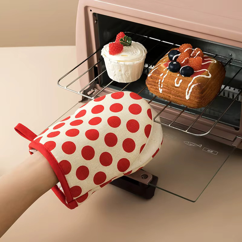 Hitzebeständige Ofenhandschuhe von QHSPE zum Backen und für den Küchengebrauch - Bild 2