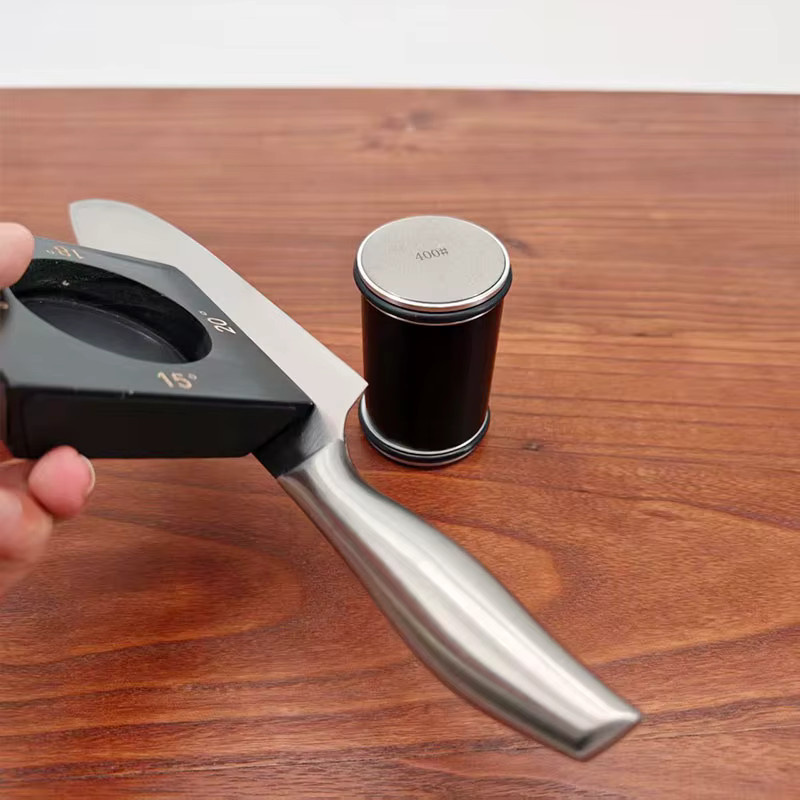 RSCHEF Rollmesser-Schärfer mit Magnetfuß aus Holz und Edelstahl in Schwarz für 15, 18, 20 und 22 Grad Winkel - Bild 3