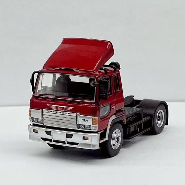 Dbgt Hino Profia Sattelzugmaschine, Modell LKW, 1:64, Metall, ab 14 Jahren - Bild 1