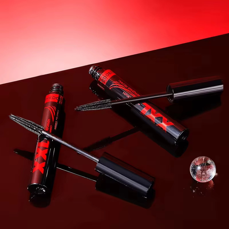 3D-Mascara, wasserfest, extra Volumen, schwarz - Bild 4