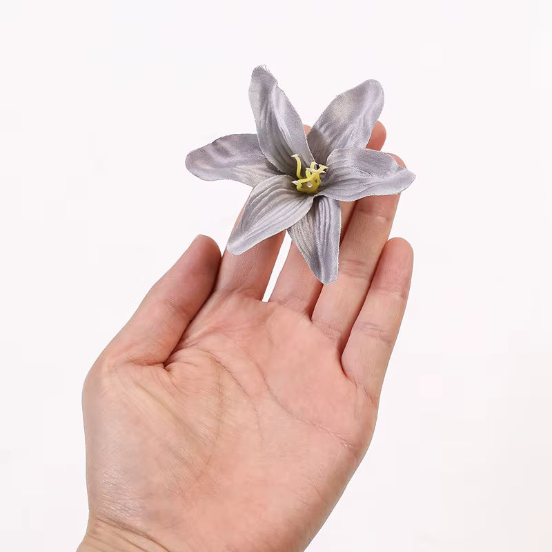 20 Stück Künstliche Lilien aus Seide in Weiß von MENGHAO für Hochzeitsdekoration und DIY-Handwerk - Bild 5