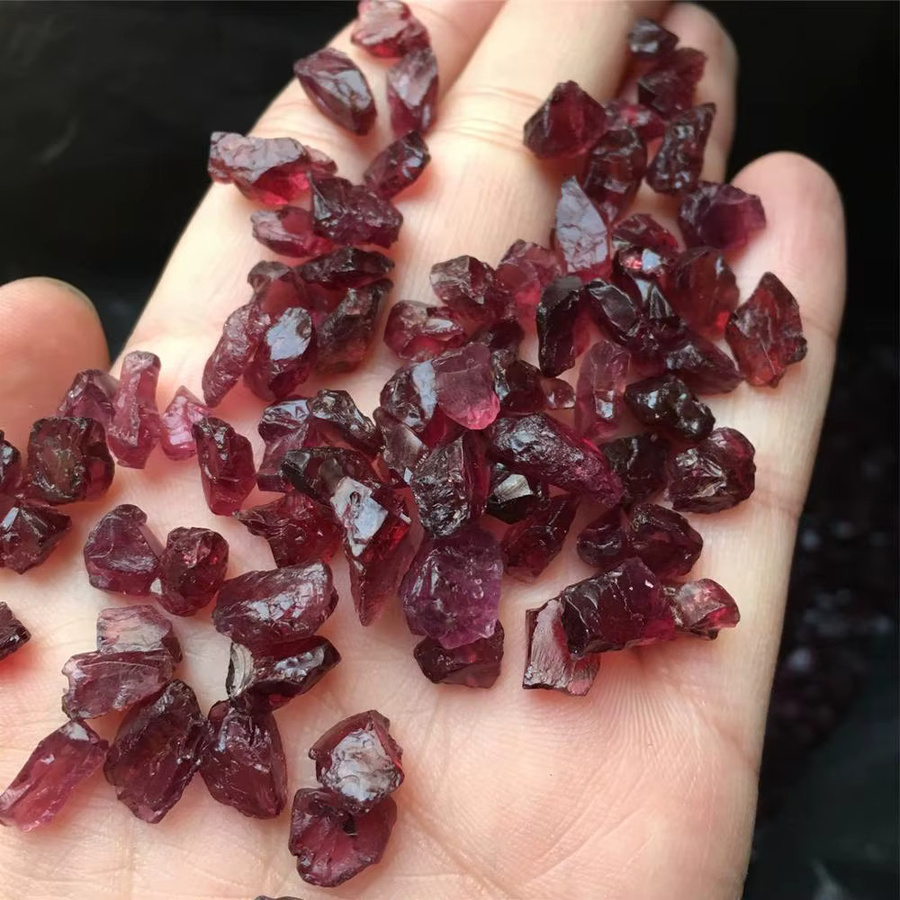 Sisterstone Natürliche Granat Trommelsteine in Rot, 30 g Organische Mineralkristalle zur Dekoration für Garten und Aquarium - Bild 2