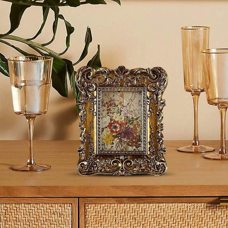 Kesoto Bilderrahmen aus Metall mit floralem Blumen-Prägemuster in Gold, rechteckig für Tischaufstellung oder Wandmontage - Bild 3