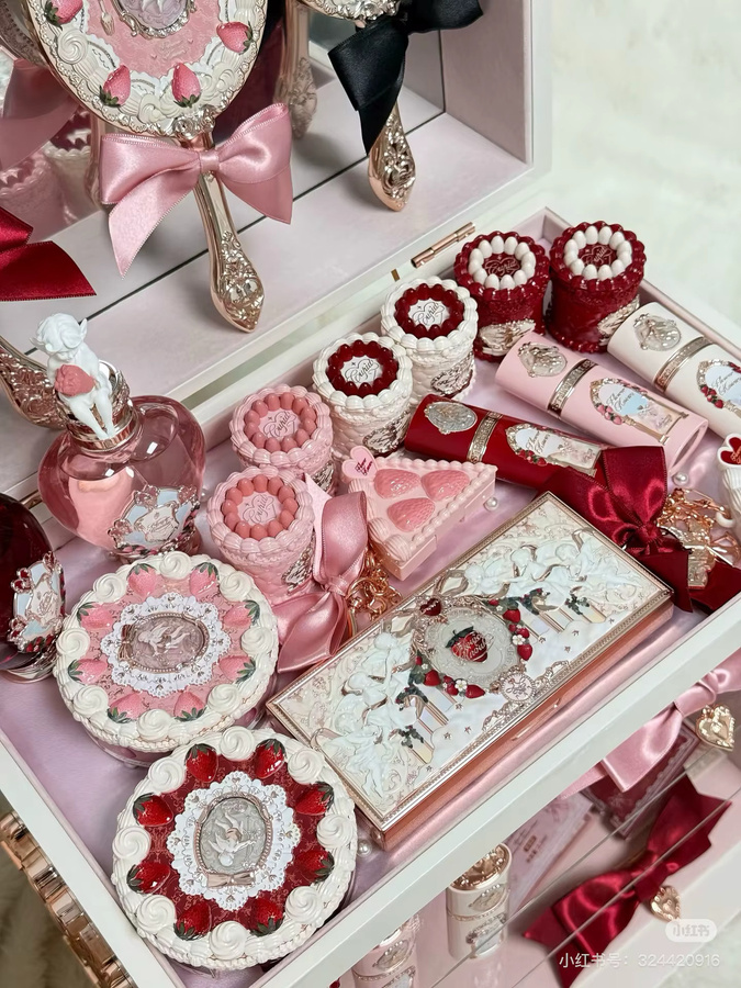 Flower Knows Strawberry Cupid Kosmetik Aufbewahrungsbox - Bild 5