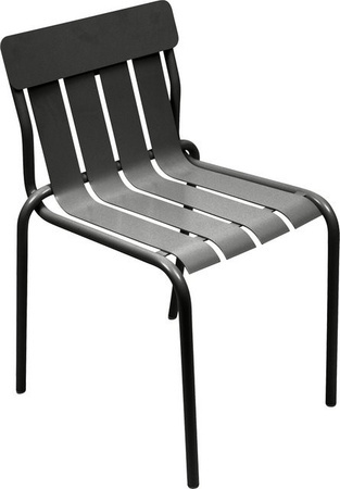 Fermob Stripe Stuhl aus Aluminium in Schwarz matt mit Streifenmuster und Stapelfunktion
