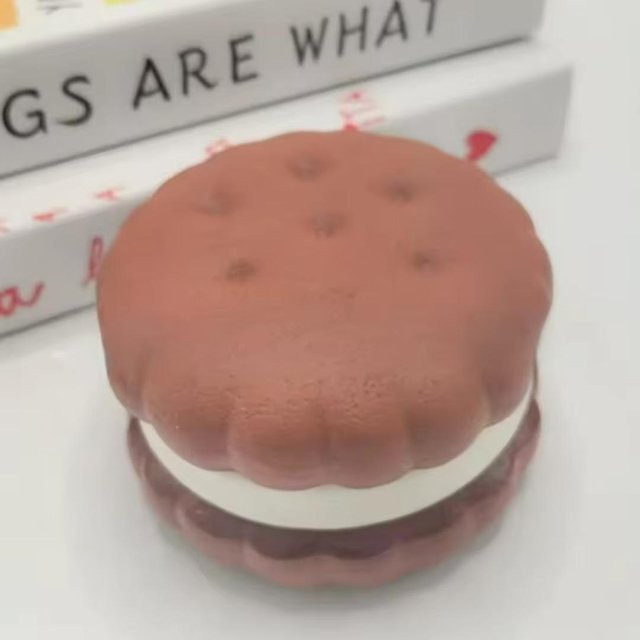Binchi Fitness Quetschbarer simulierter Kuchen, Stressabbau Spielzeug - Bild 1