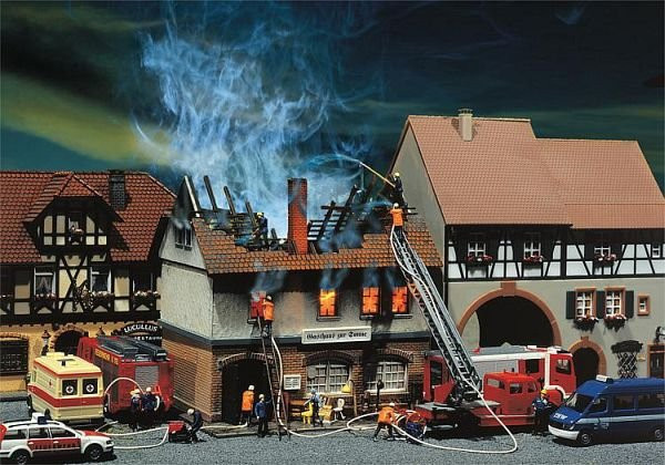 Faller Brandruine Gasthaus Zur Sonne, 1:87 (Spur H0) - Bild 1
