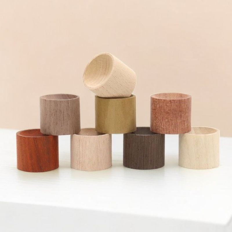 Duftender Holz-Zylinder aus Walnuss für die Aromatherapie als Desktop-Dekoration - Bild 1