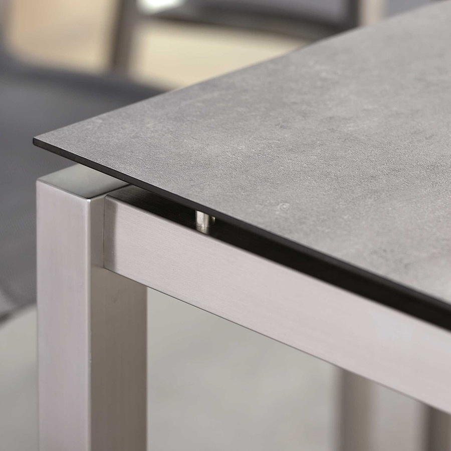 Stern Kufentisch Silverstar 2.0 aus Edelstahl mit HPL-Tischplatte in Zement Optik, B/T/H: 160 x 90 x 73,5 cm - Bild 2