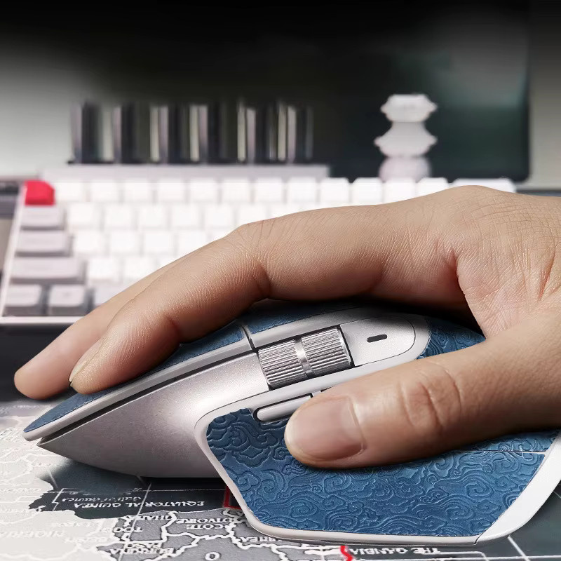 Rutschfester Mausaufkleber Logitech MX Master 3 als Mausgriffband in Blau, schweißabsorbierend und bedruckt - Bild 4