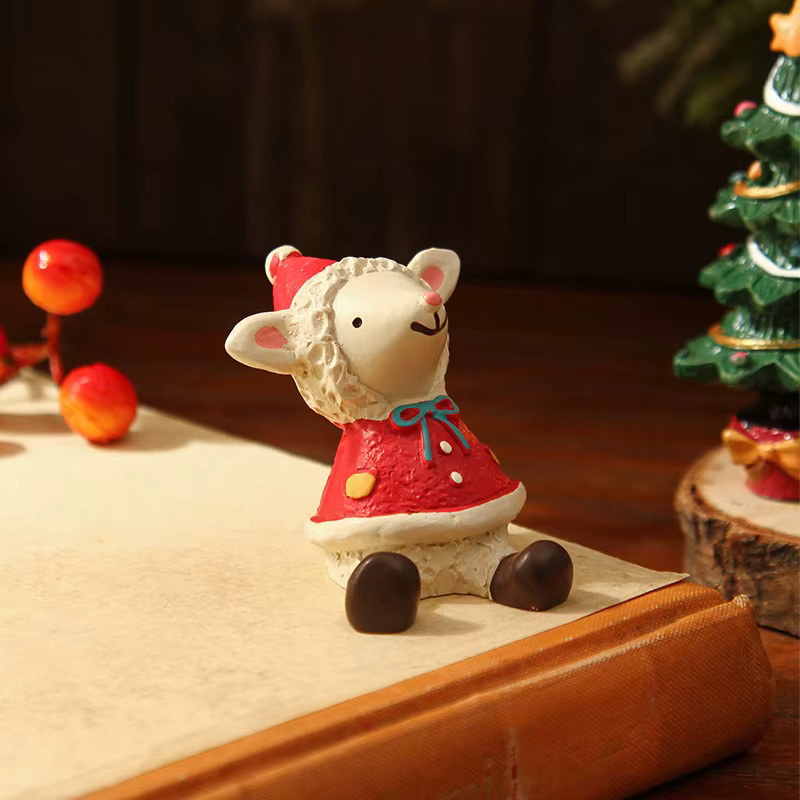 2-teiliges Weihnachtsset aus Harz mit Weihnachtslämmern und Weihnachtsbaum-Dekoration für deine festliche Heimdekoration - Bild 4